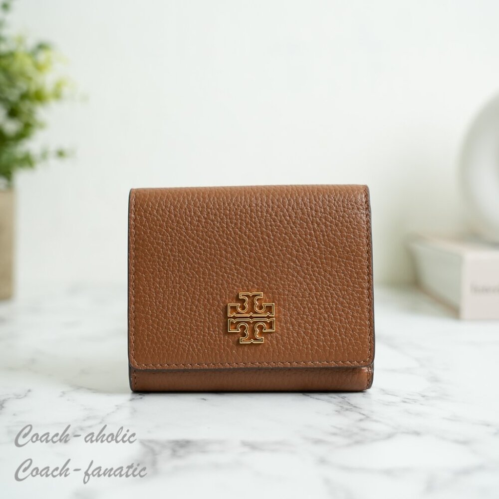 NWT Tory Burch Britten Compact Pebbled Leather Wallet in Moose 159431